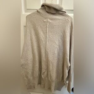 Jessica Simpson Light Gray Knit Sweater